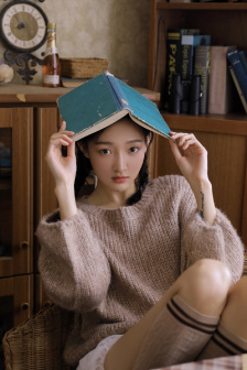 丰满白嫩的大屁股哺乳期偷吃少妇